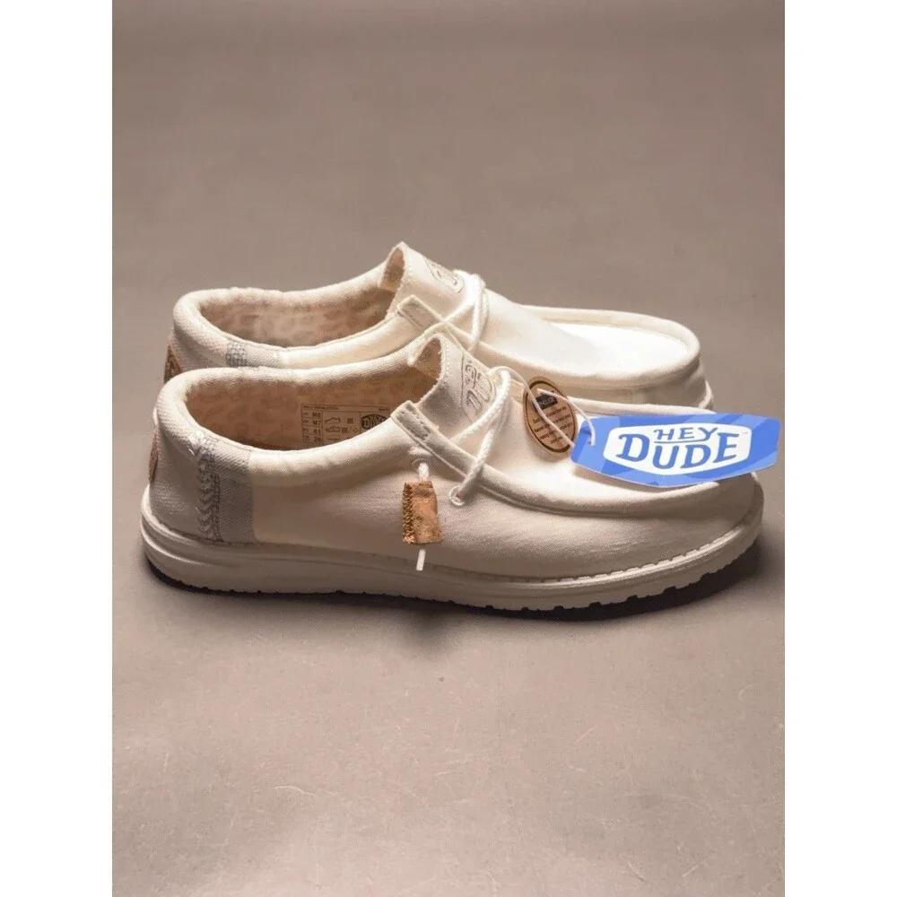 Hey Dude Natural Edition Wally Break Stitch in Natural White USM8/EUR41 NWT